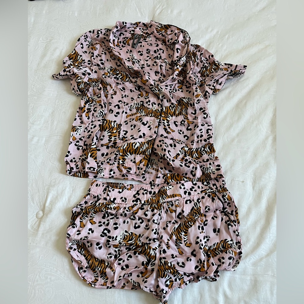 Leopard Print Pajama Set - Pink